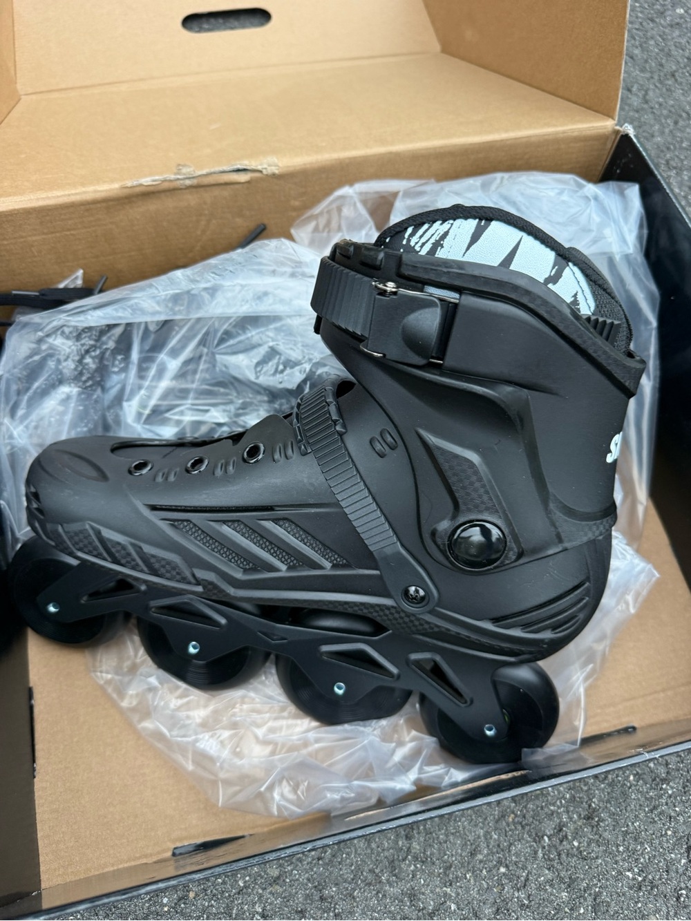 Women's Roller Blades Size 8 1/2 Black